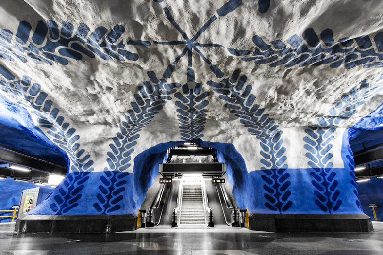 ТОП-9 самых красивых и необычных станций метро со всего мира