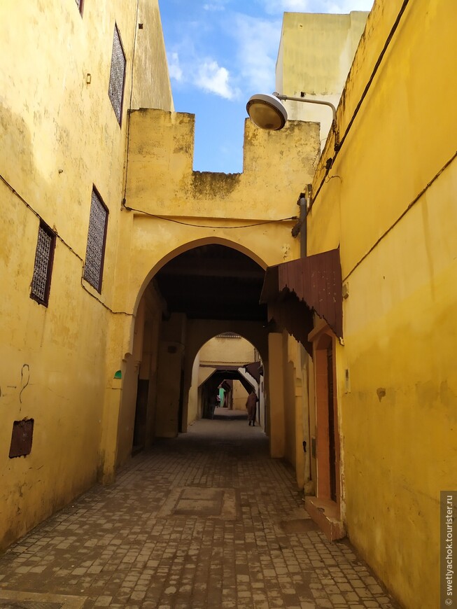 Мекнес и священный город всех марокканцев Мулай-Идрис