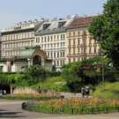Площадь Карлсплац в Вене