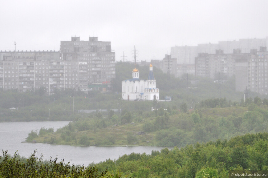 По морошковой тундре на Мурман