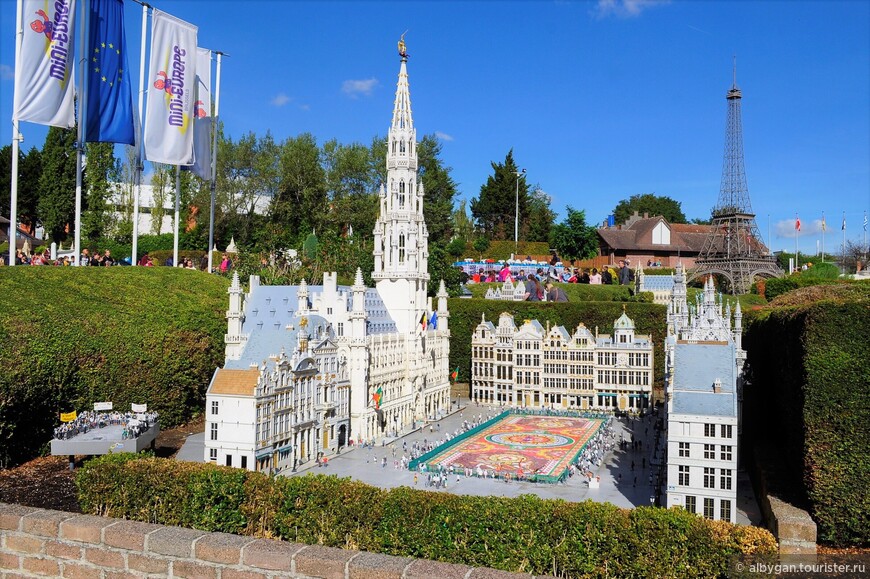 Дворцовая площадь в Брюсселе во время фестиваля цветов. Зрелище живьем просто незабываемое! Рекомендую всем убедиться лично.