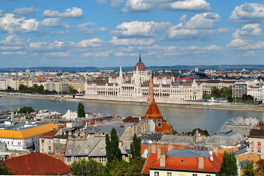 Вид с Рыбацкого бастиона на Будапешт