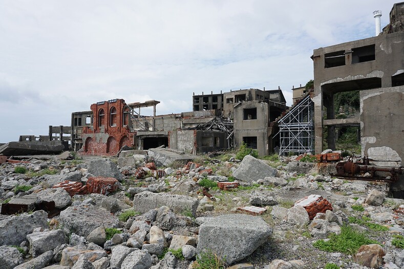 Мертвый остров: почему тысячи людей покинули дома, превратив родную землю в жуткое место?
