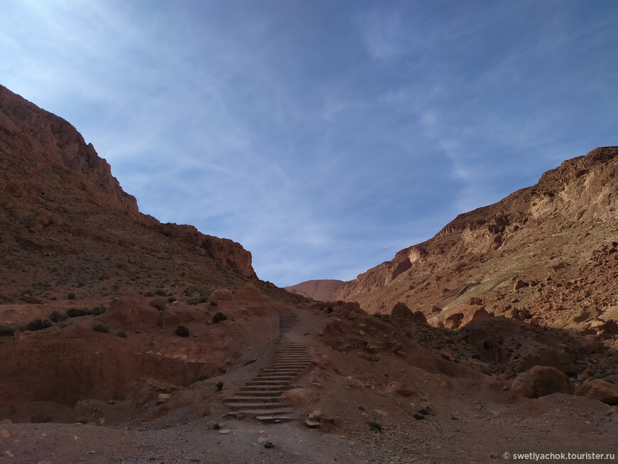 Hike and Chill — хайкинг в самом впечатляющем ущелье Марокко