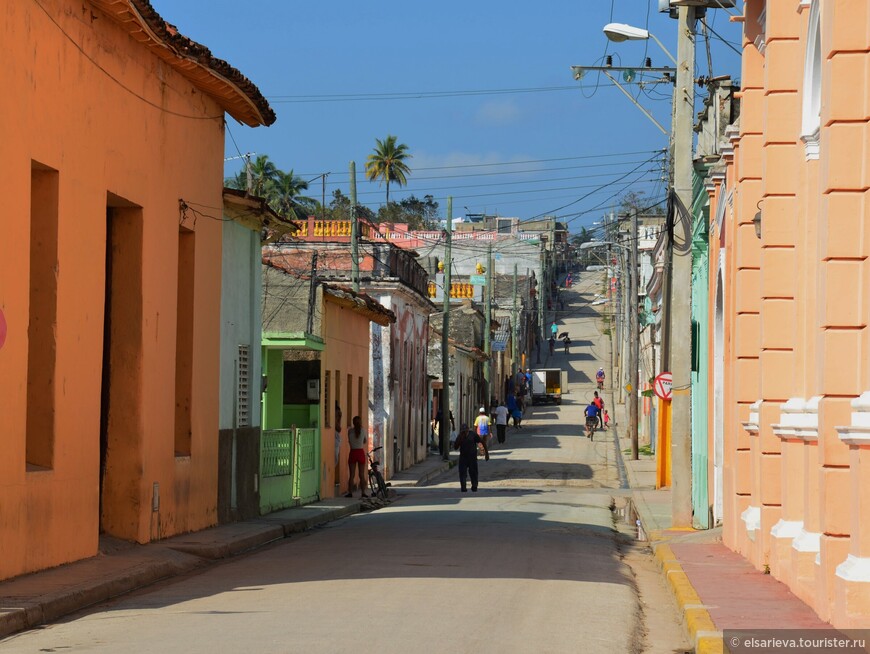 Моя прекрасная малютка Куба. Экскурсия в Хибару (Gibara)  и Ольгин (Holguín)