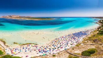 С туристов будут брать плату за вход на пляж Сардинии 