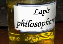 Latin lapis philosophorum философский камень.jpg