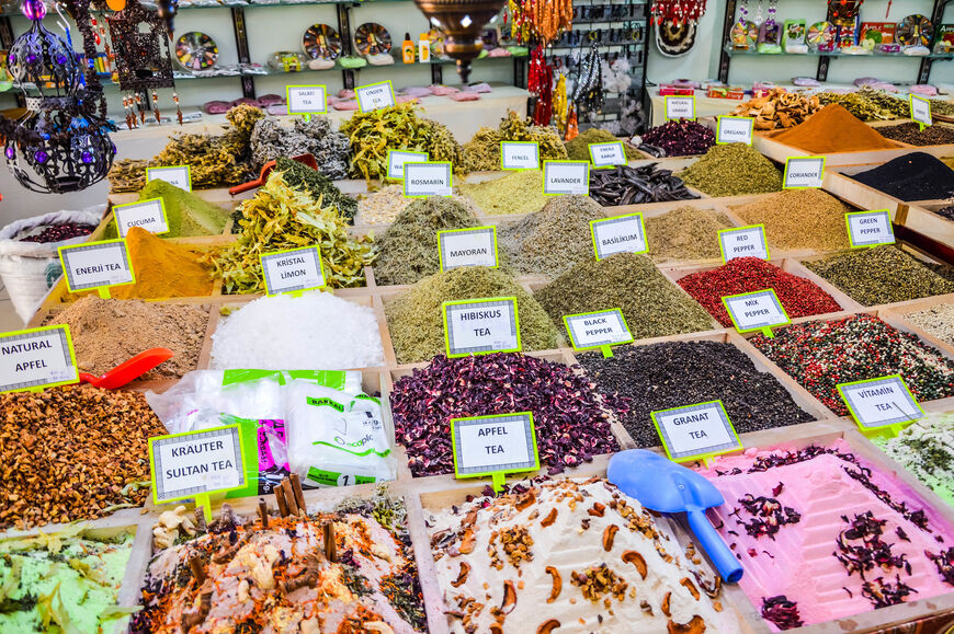 Чай, специи и пряности на рынках Анталии