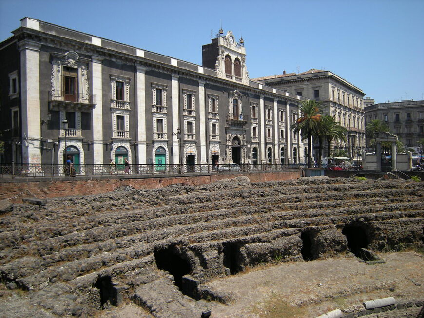 Римский амфитеатр в Катании