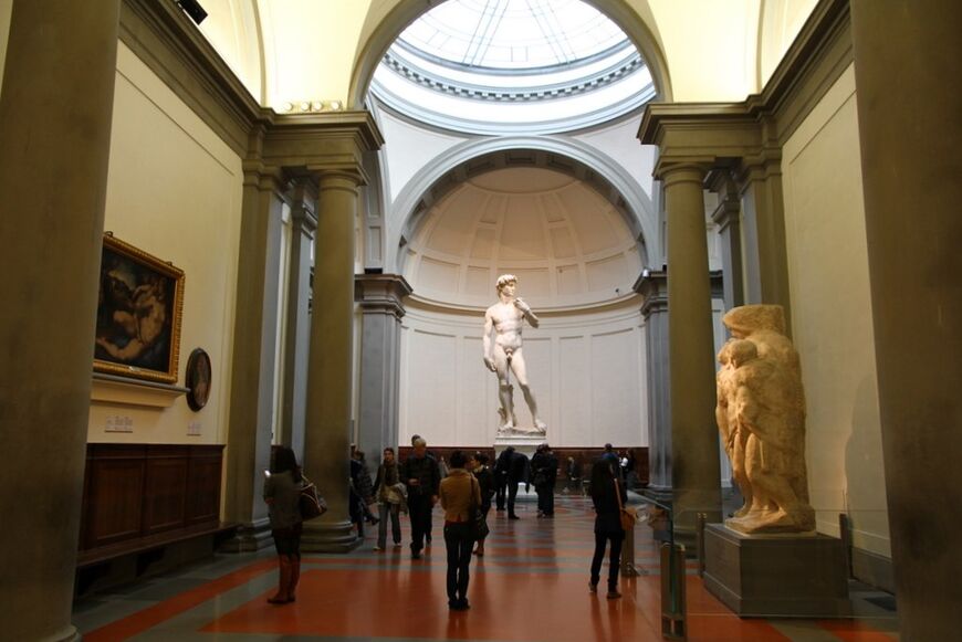 Галерея Академии изящных искусств Флоренции