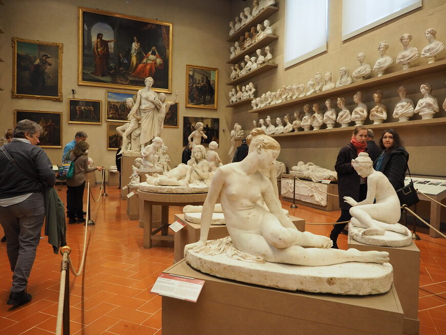 Галерея Академии изящных искусств Флоренции