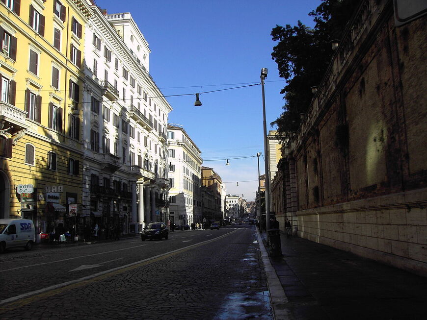 Улица Национале (Via Nazionale)