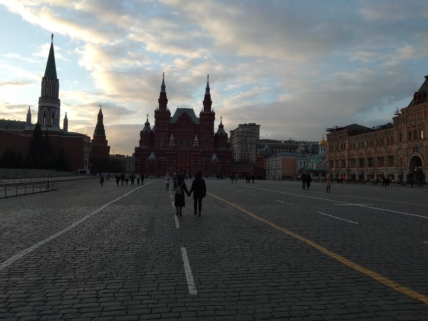 Прогулка по коронавирусной Москве (фото + видео)