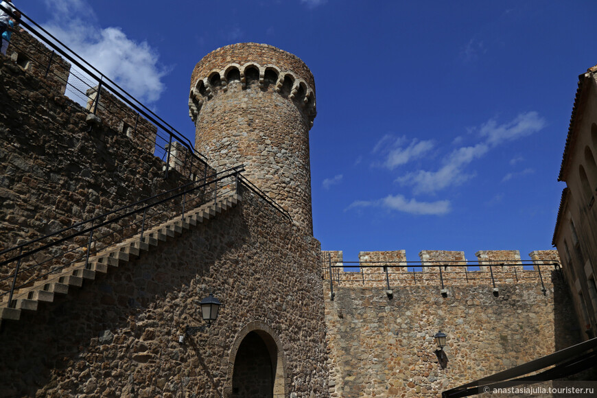 В дымке средневековья. Древняя крепость Тосса-де-Мар