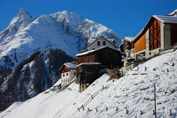 Туристы подали в суд на горнолыжный курорт в Австрии за заражение коронавирусом