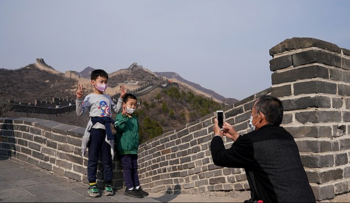 Великая Китайская стена вновь принимает туристов 