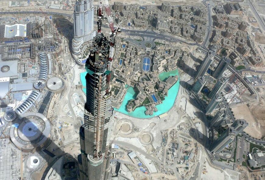 Фото строительства Бурдж Халифа (на тот момент - Бурдж Дубай), май 2008 года