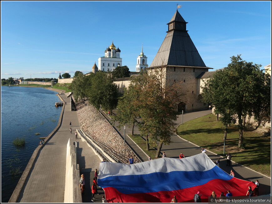 От Золотого кольца к Серебряному ожерелью. 7 —  Кром и Запсковье