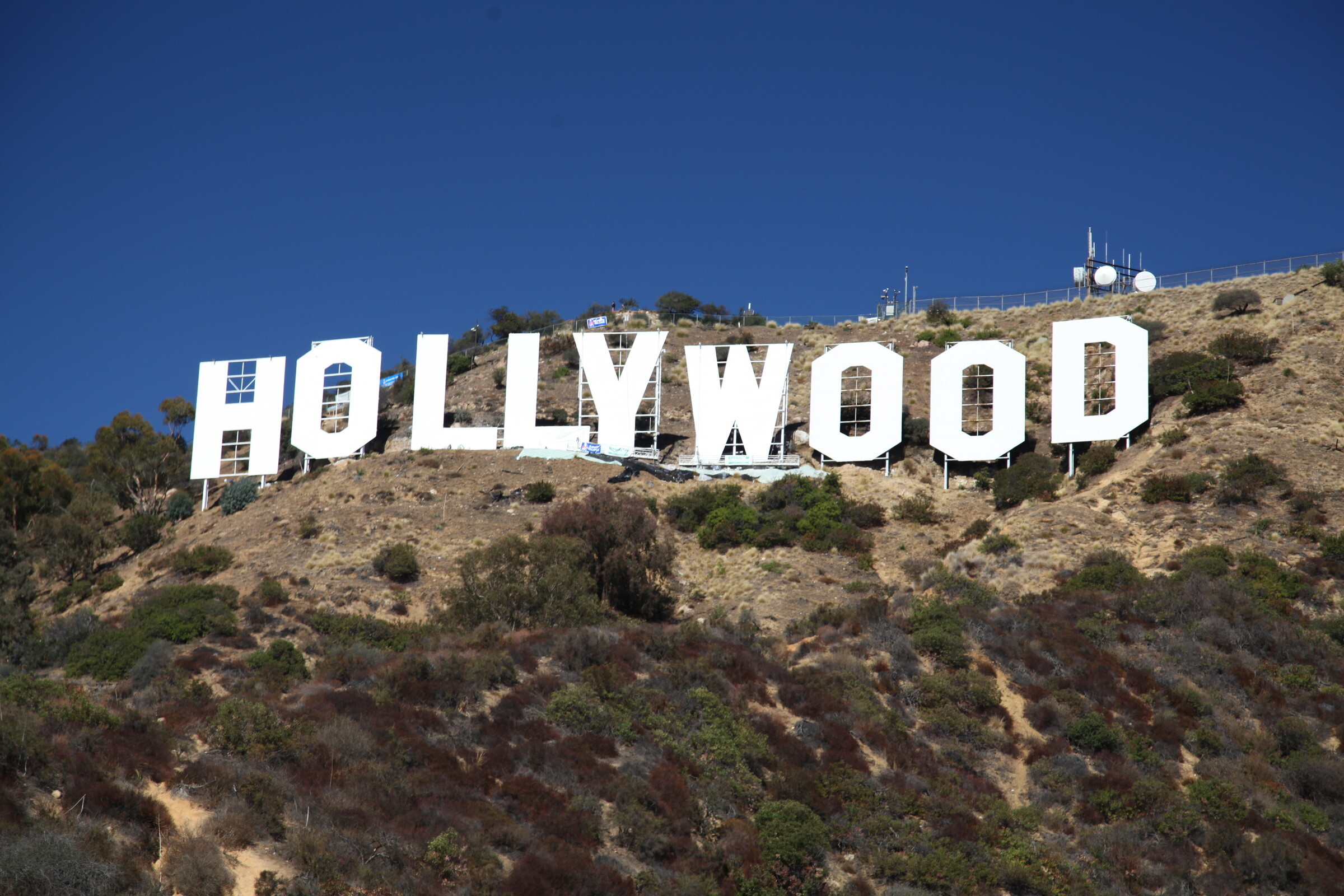 Голливуд это город. Лос-Анджелес Калифорния Голливуд. Лос Лос Анджелес Голливуд надпись. Лос Анджелес достопримечательности Голливуд. Лос Анджелес голливудские холмы.