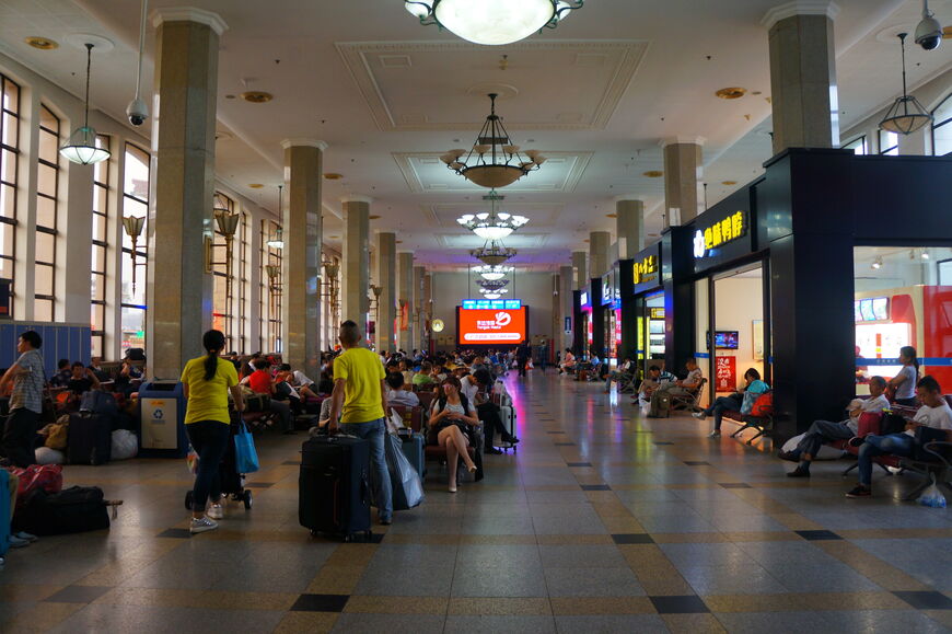 ЖД вокзал Пекина (Beijing Railway Station)