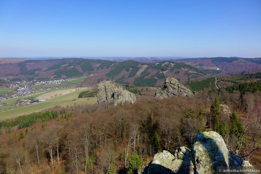 Заповедник Bruchhausen, замок на воде, огненный дуб. Купальный сезон открыт