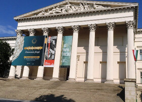 Национальный музей Венгрии в Будапеште