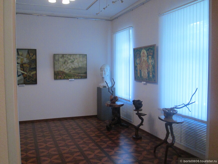 Музей искусства в теремке — необычный для Казахстана