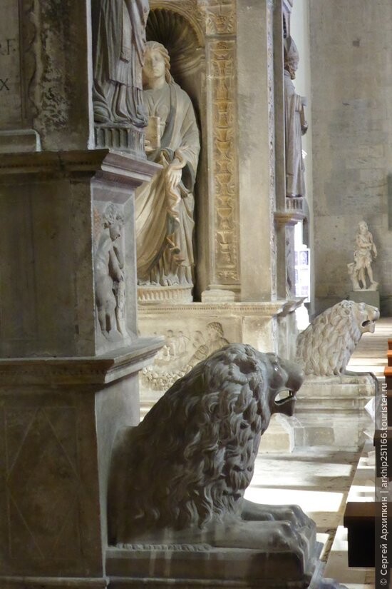 Скрытая жемчужина Неаполя — церковь Сан Джованни Карбонара