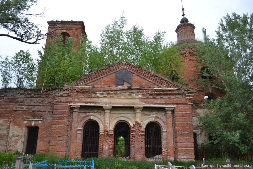  Всехсвятская церковь в Крапивне