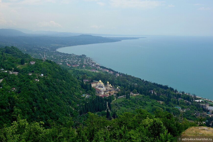 В Абхазию с гидом-туристерцем: Рица, Новый Афон, Сухум, Гагра