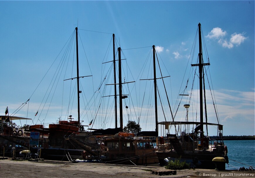 Старый Несебр. Рыбацкий город в море 