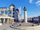 Памятник Гумилеву и ТРЦ «Кольцо» на площади Тукая