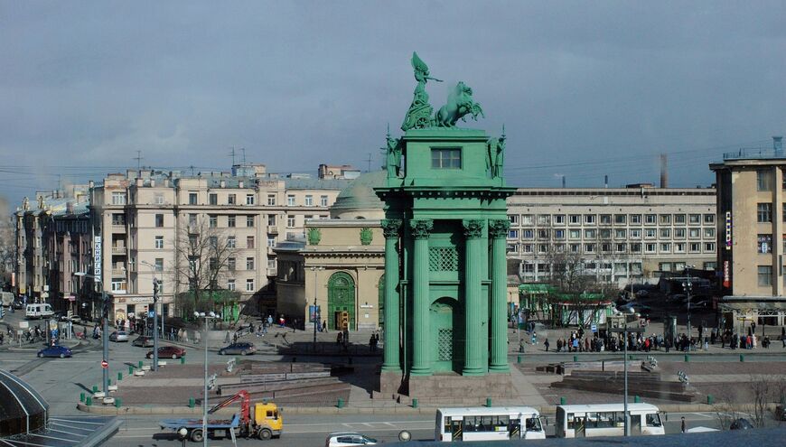 Нарвские ворота<br/> в Санкт-Петербурге