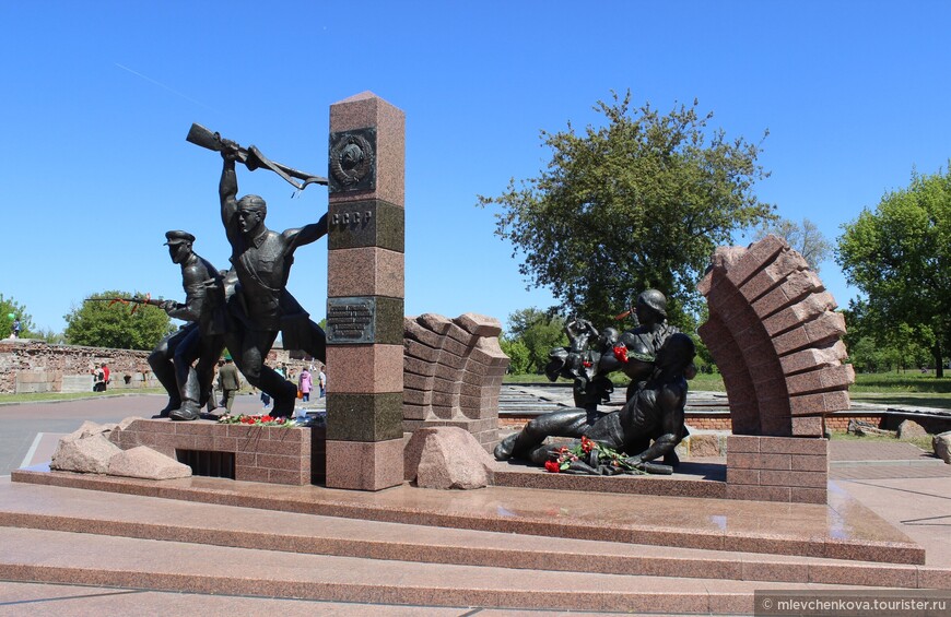 Памятник Пограничникам у Тереспольких ворот