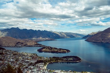 Иностранцам не удастся посетить Новую Зеландию в ближайшее время 
