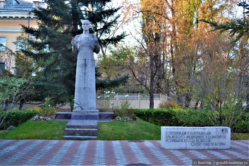 Память о Великой Отечественной войне в столице Крыма. Часть 1. Памятники и мемориалы