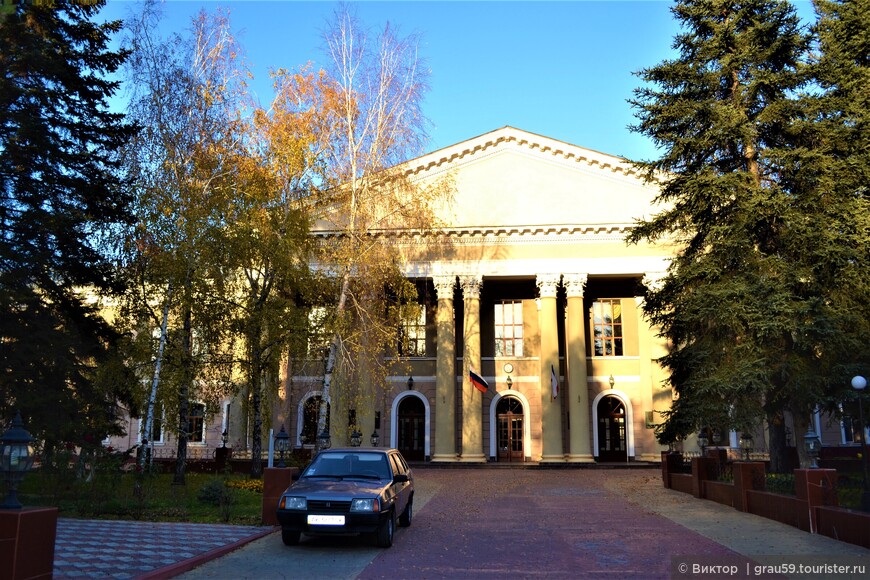 Память о Великой Отечественной войне в столице Крыма. Часть 1. Памятники и мемориалы