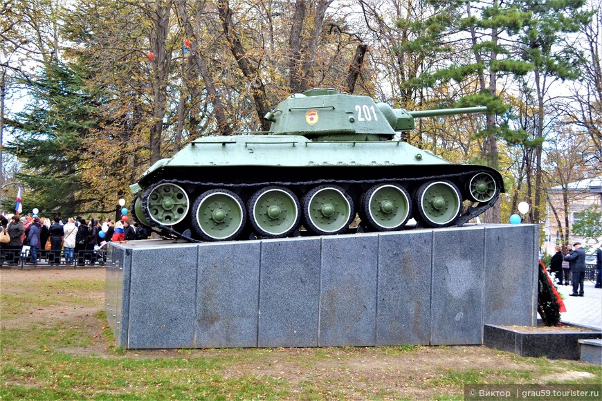 Память о Великой Отечественной войне в столице Крыма. Часть 1. Памятники и мемориалы