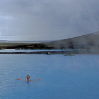 Вокруг Исландии с палаткой. Псевдократеры, "город тьмы", термальная лагуна, каменные яйца и лишние 100 километров