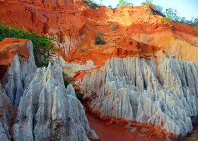 Красный каньон в Мунье