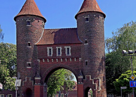 Средневековые крепостные ворота Людингхаузертор.