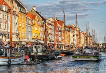 В Дании открыли кафе и рестораны 