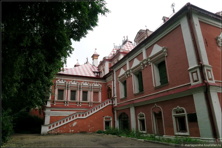 Недоступный дворец Волковых-Юсуповых в Москве