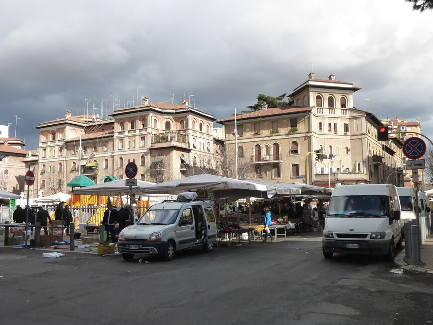 Рынок Porta Portese в Риме