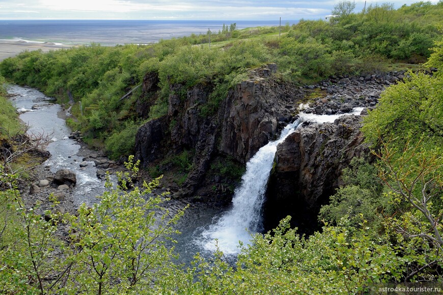 Водопад Magnusarfoss.