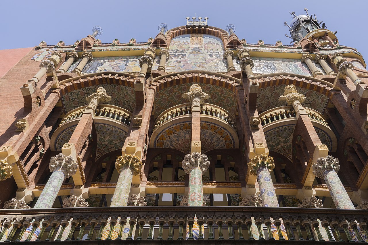 Дворец каталонской музыки в Барселоне — официальный сайт, фото, цена билетов, адрес, как добраться