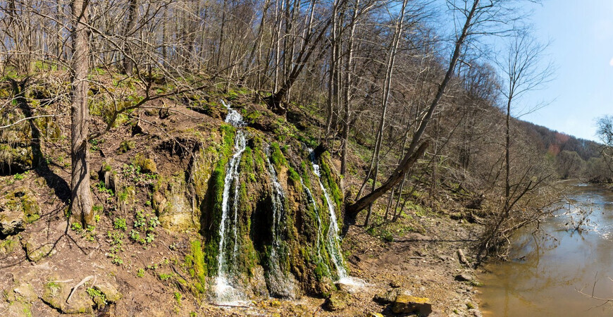 Радужный водопад в Подмосковье