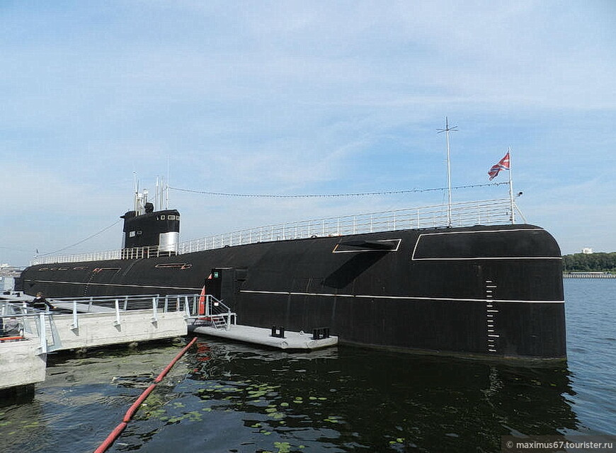 Подводная лодка на Химкинском водохранилище