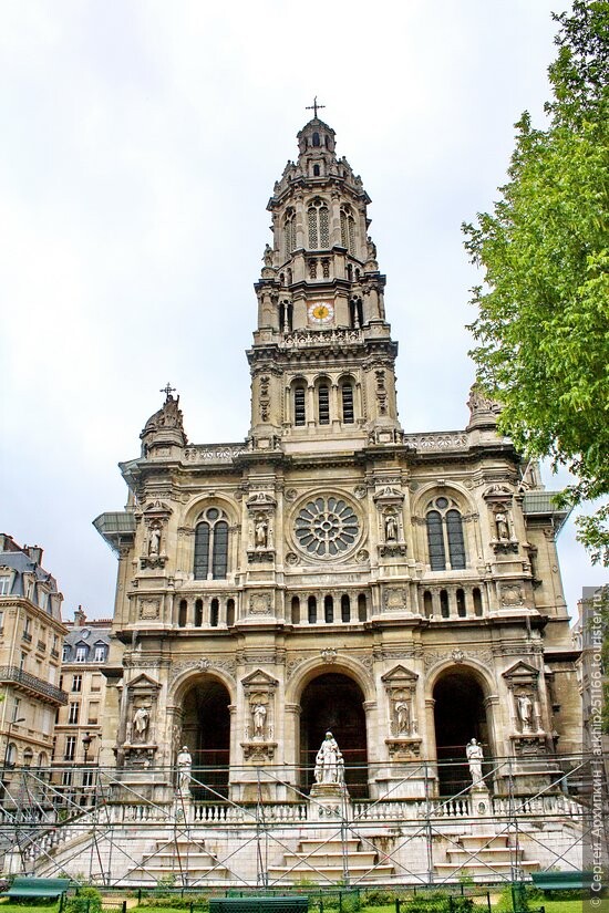 Собор Сент-Трините, или церковь Святой Троицы в центре Парижа