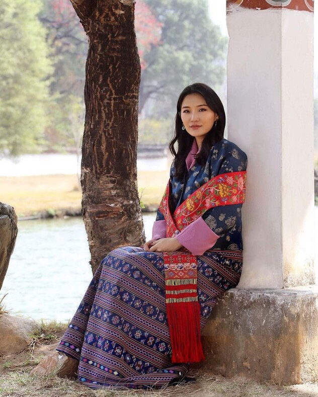 Самая молодая королева в мире: фото азиатской иконы красоты